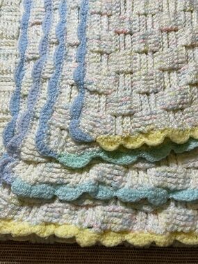 Vintage 1996 Hand Crocheted Baby Blanket Heirloom Pastel Basketweave Afghan prop